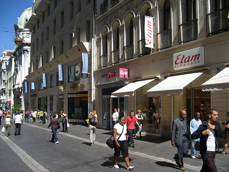 Foto Einkaufsstraße in Marseille - Marseille