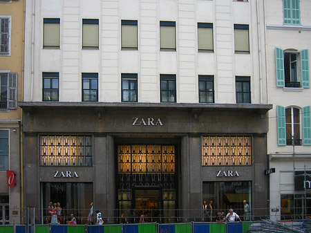 Zara Foto 